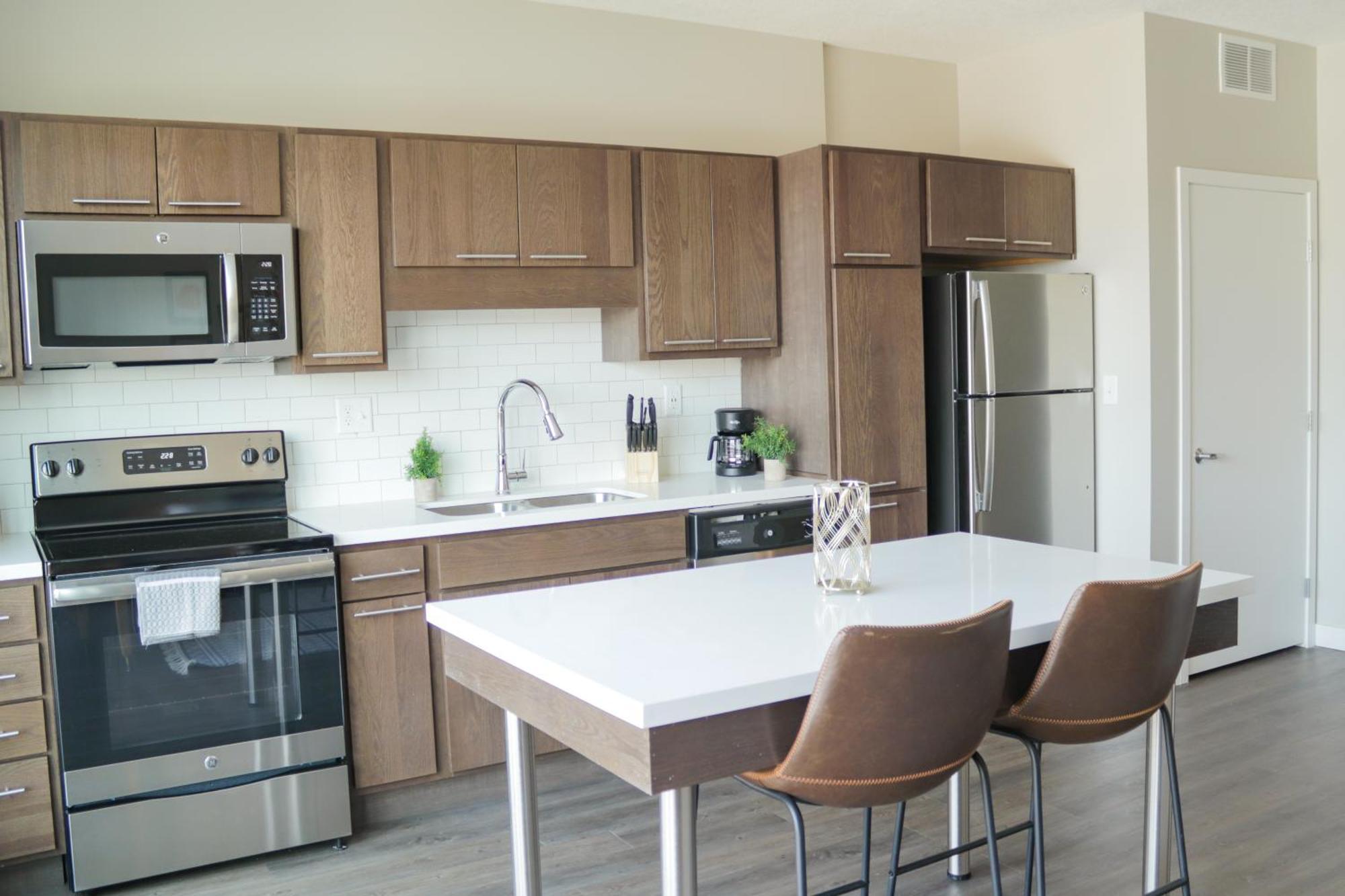 Sleepover Premier Downtown Apartment