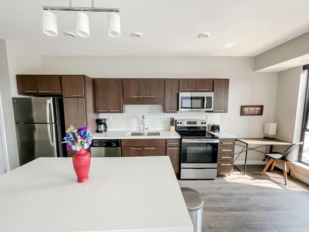 Sleepover Premier Downtown Apartment Des Moines